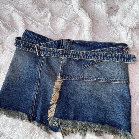 H:ours mini jean skirt - Picture 3 of 4